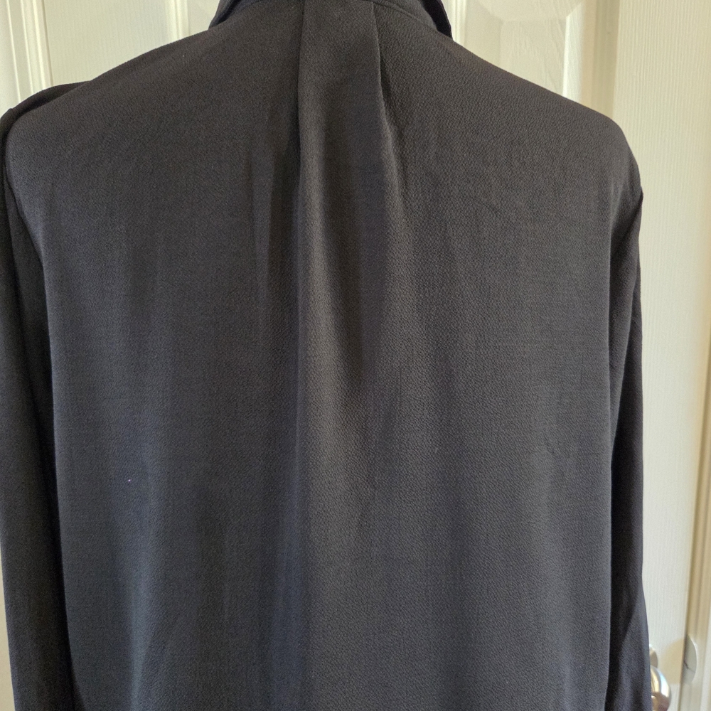 Zac & Rachel Black Draped Blouse - Picture 4 of 6